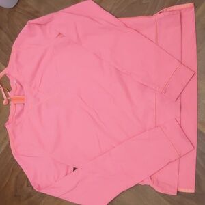 Women's athletic top